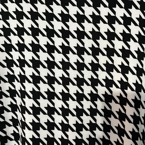 Houndst Tunic NWOT - Picture 2 of 2